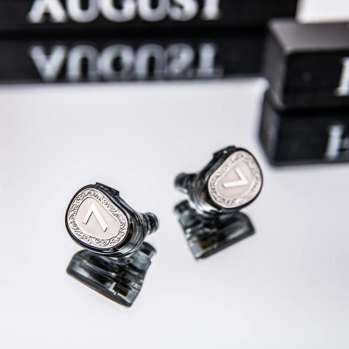 7Hz Elua Ultra Dual Dynamic Driver In Ear Monitor Earphone